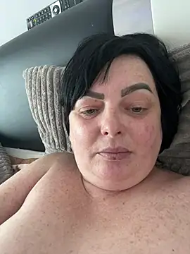 Amandamuller1982 online show from February 23, 9:44 am