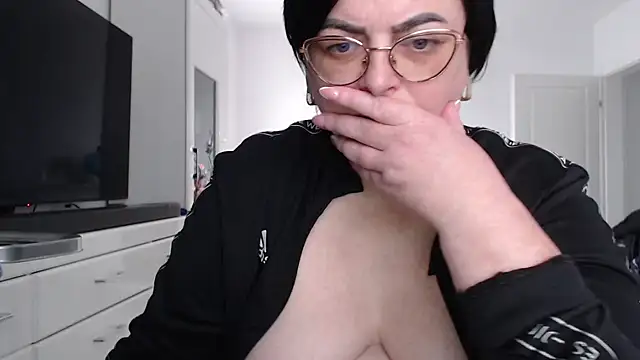 Amandamuller1982 online show from February 13, 10:44 am