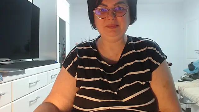 Amandamuller1982 online show from March 11, 9:54 pm