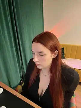 CookyDaisy online show from December 8, 4:39 pm