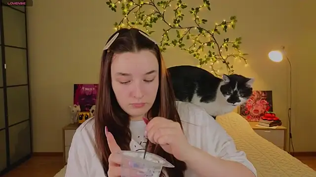 CookyDaisy online show from March 26, 8:47 pm