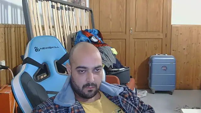 Snapshot of chicomallorca96 chatting on March 2, 2:57 pm chicomallorca96 online show from March 2, 2:57 pm