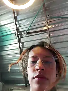 Snapshot of dahana0 chatting on December 13, 4:38 pm dahana0 online show from December 13, 4:38 pm