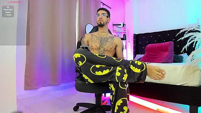 Snapshot of Duriel_ chatting on November 21, 4:27 pm Duriel online show from November 21, 4:27 pm