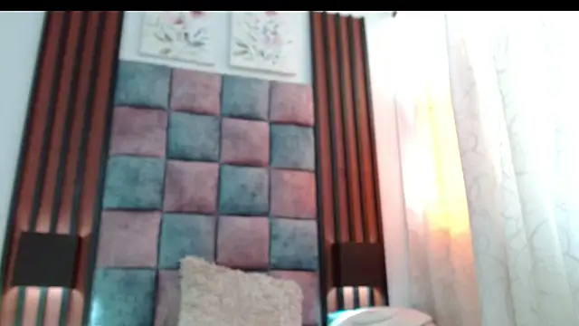 Snapshot of Saraa-restrepo chatting on December 21, 2:26 pm Saraa-restrepo online show from December 21, 2:26 pm