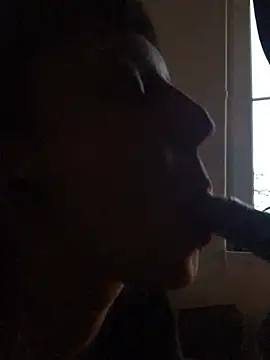 Snapshot of zra_andre chatting on February 14, 4:20 pm zra andre online show from February 14, 4:20 pm