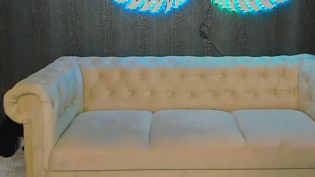 anemarieejolie online show from January 9, 8:44 pm