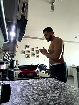 LATINMOBB online show from January 14, 7:52 pm