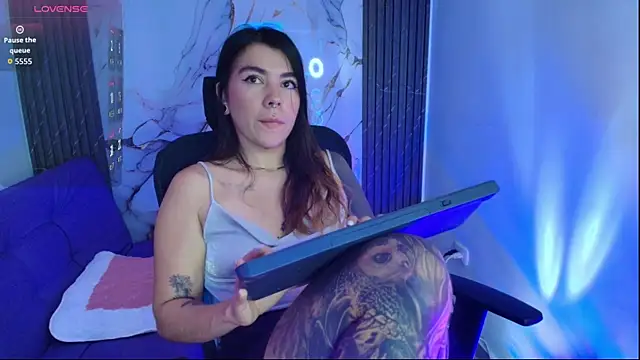 luccianagreyy online show from April 15, 12:01 pm