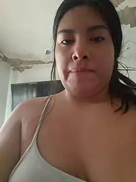 Snapshot of steisy325 chatting on July 23, 1:20 pm steisy325 online show from July 23, 1:20 pm
