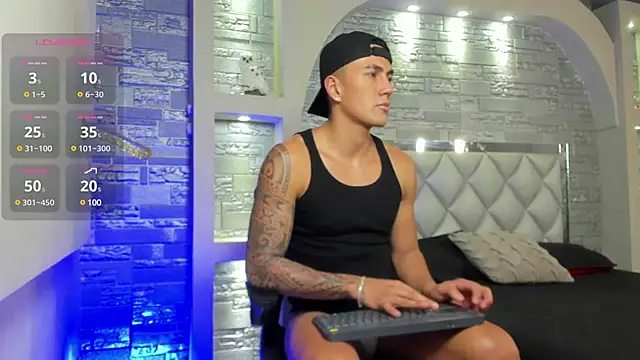 Aron Bolt online show from February 5, 3:09 pm