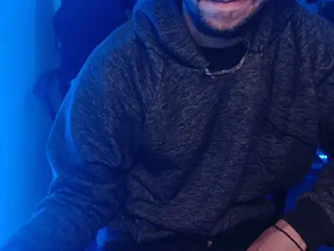 Snapshot of anjonoturno1 chatting on February 17, 5:14 am anjonoturno1 online show from February 17, 5:14 am