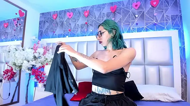 Im gaia online show from February 21, 1:22 pm