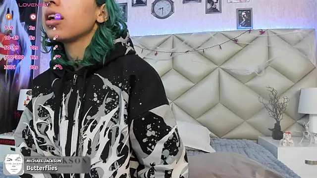 Im gaia online show from October 11, 1:31 pm