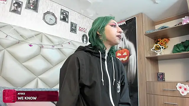 Im gaia online show from October 26, 12:44 pm