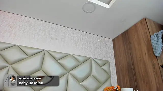 Im gaia online show from November 20, 12:05 pm