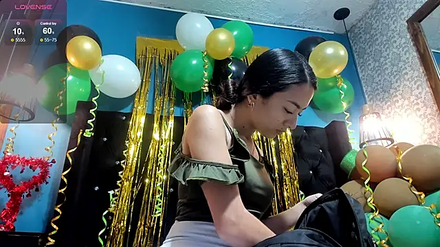 Mia scarlet69 online show from March 18, 12:03 pm