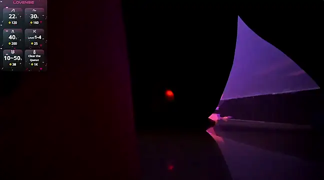 Snapshot of Alice_sunce chatting on December 15, 9:56 am Alice sunce online show from December 15, 9:56 am