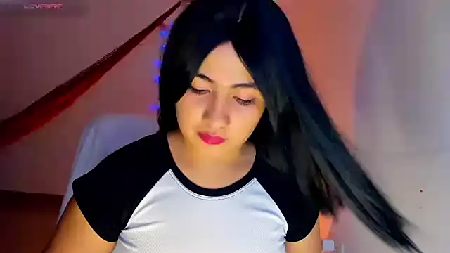 Snapshot of Alice_sunce chatting on February 5, 3:02 am Alice sunce online show from February 5, 3:02 am