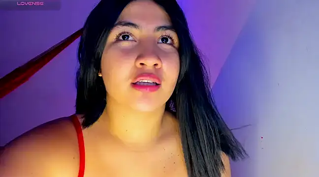 Snapshot of Alice_sunce chatting on February 5, 6:13 am Alice sunce online show from February 5, 6:13 am