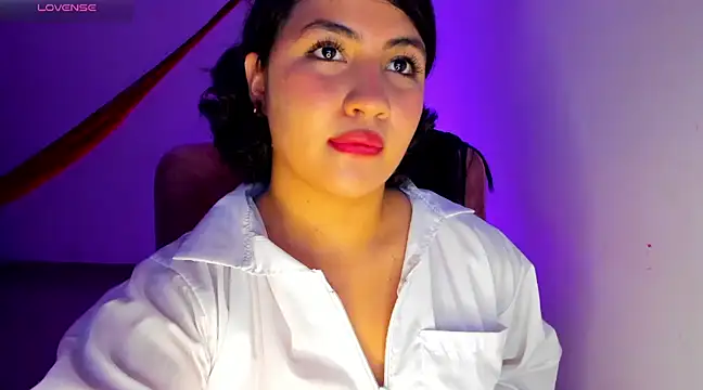 Snapshot of Alice_sunce chatting on February 18, 6:26 am Alice sunce online show from February 18, 6:26 am