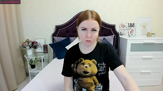 BettyBloom69 online show from February 6, 4:21 am