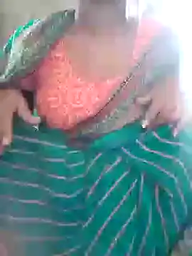 Snapshot of riya_houswife chatting on December 12, 5:42 am riya houswife online show from December 12, 5:42 am