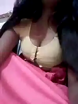 Snapshot of riya_houswife chatting on December 15, 8:30 am riya houswife online show from December 15, 8:30 am