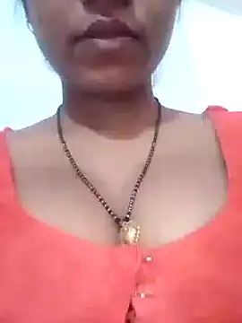 Snapshot of riya_houswife chatting on December 24, 9:28 am riya houswife online show from December 24, 9:28 am