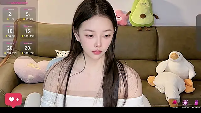 Yilin1999 online show from April 20, 3:37 pm