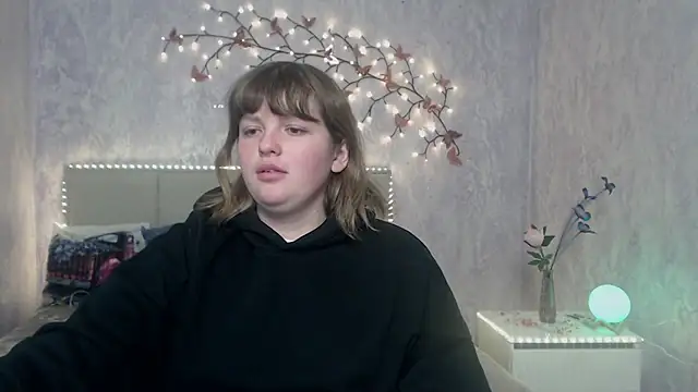 Snapshot of StaceyLex chatting on March 2, 6:47 am StaceyLex online show from March 2, 6:47 am