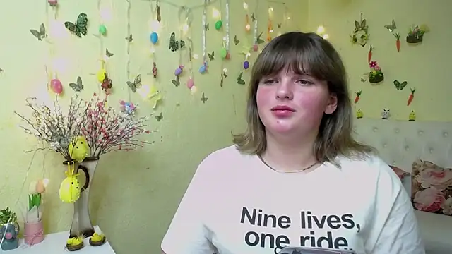 Snapshot of StaceyLex chatting on April 9, 5:40 pm StaceyLex online show from April 9, 5:40 pm