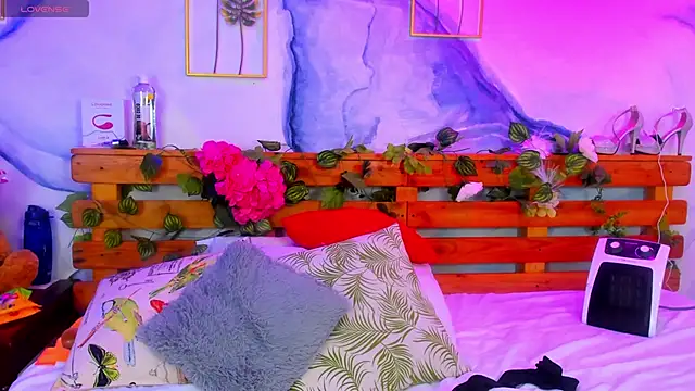 Perla Franco online show from March 15, 10:33 pm