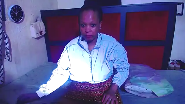 Snapshot of MaximTease24 chatting on May 5, 4:59 pm MaximTease24 online show from May 5, 4:59 pm