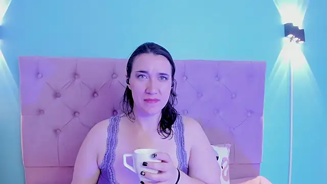 kyoakane online show from December 16, 9:03 am