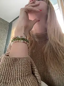 LustfulLuna  online show from January 16, 1:48 pm