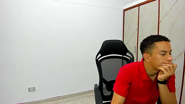 Snapshot of Team_Wallen chatting on October 7, 4:37 pm Team Wallen online show from October 7, 4:37 pm