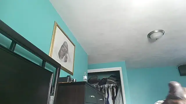 Snapshot of you_like_my_chocolate101 chatting on October 8, 6:27 pm you like my chocolate101 online show from October 8, 6:27 pm