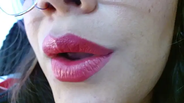 Snapshot of miss_evoleth2 chatting on January 16, 7:12 am miss evoleth2 online show from January 16, 7:12 am