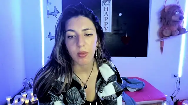 queen-natty online show from March 9, 6:39 am