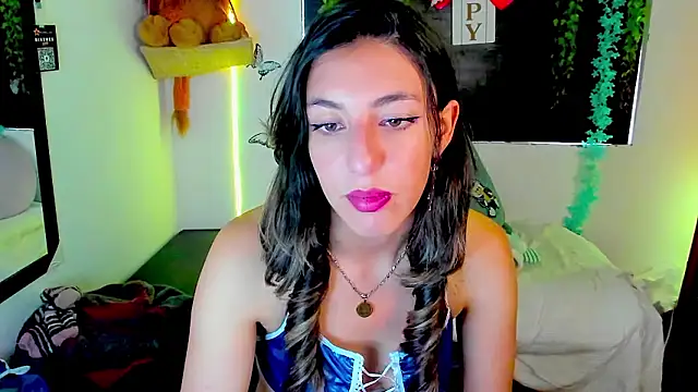 queen-natty online show from February 25, 1:54 pm