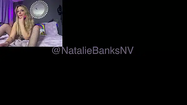 Snapshot of nextdoor_barbie chatting on January 4, 9:32 am nextdoor barbie online show from January 4, 9:32 am