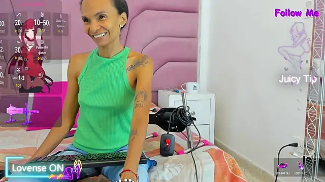 Snapshot of Brianrosex chatting on November 18, 3:23 am Brianrosex online show from November 18, 3:23 am