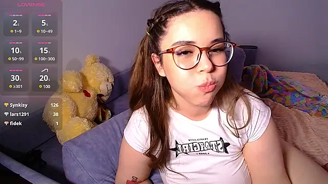 Snapshot of CutiePie3 chatting on January 25, 12:48 am CutiePie3 online show from January 25, 12:48 am