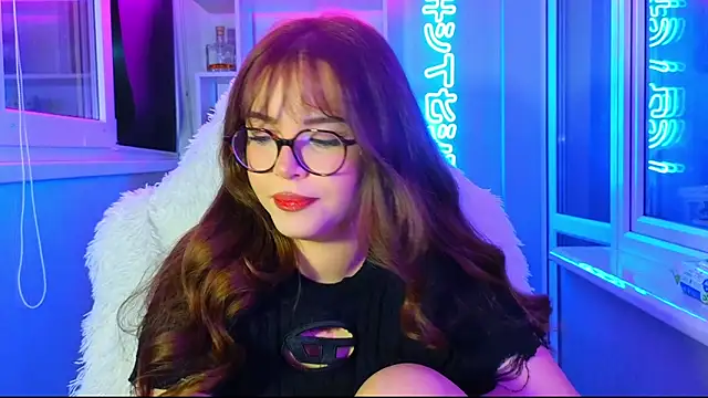 Snapshot of CutiePie3 chatting on November 23, 9:25 pm CutiePie3 online show from November 23, 9:25 pm