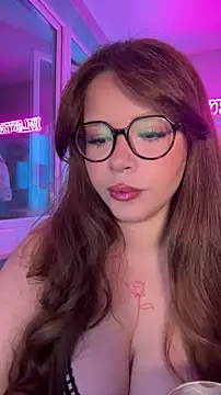 Snapshot of CutiePie3 chatting on February 25, 8:18 pm CutiePie3 online show from February 25, 8:18 pm