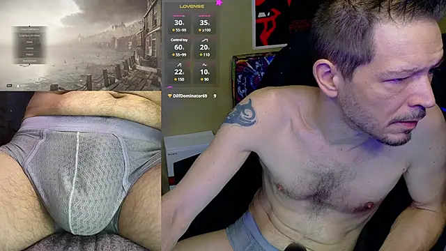 Snapshot of MasterForgedRayy chatting on December 12, 11:03 pm MasterForgedRayy online show from December 12, 11:03 pm