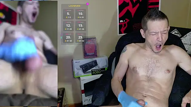 Snapshot of MasterForgedRayy chatting on March 11, 10:18 am MasterForgedRayy online show from March 11, 10:18 am