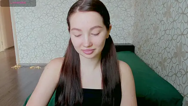 Lissa Cristal online show from April 9, 8:42 am