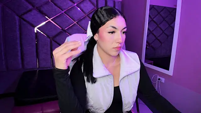 Poly Sasha  online show from March 14, 3:23 am